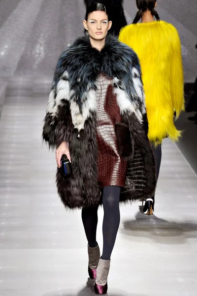 Look 46